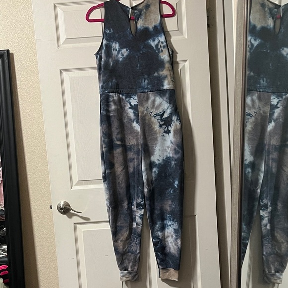 Stylish Tie-Dye Jumpsuit - Picture 2 of 3